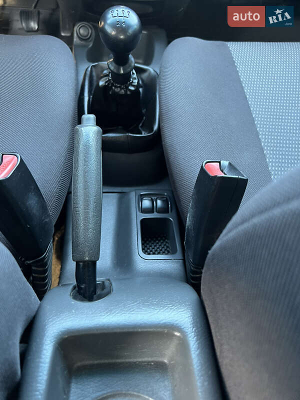 Хетчбек Daewoo Lanos 2002 в Одесі