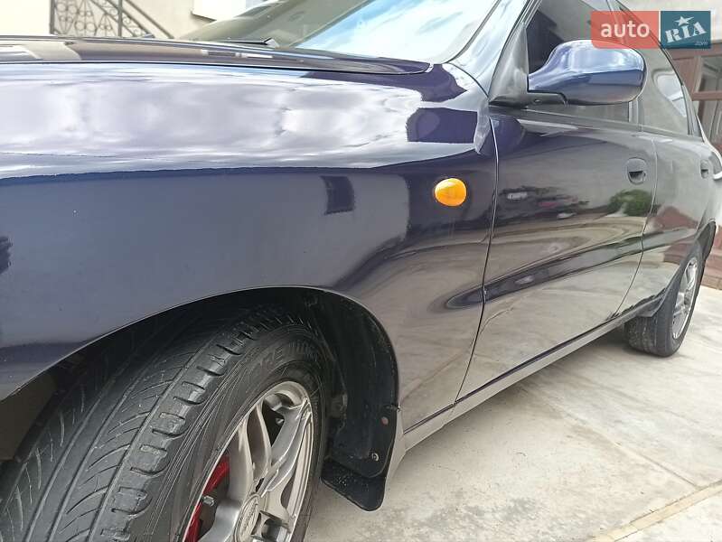 Седан Daewoo Lanos 2003 в Калуші