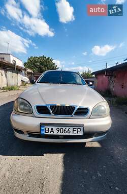 Седан Daewoo Lanos 2004 в Кривому Розі