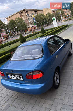 Седан Daewoo Lanos 2001 в 