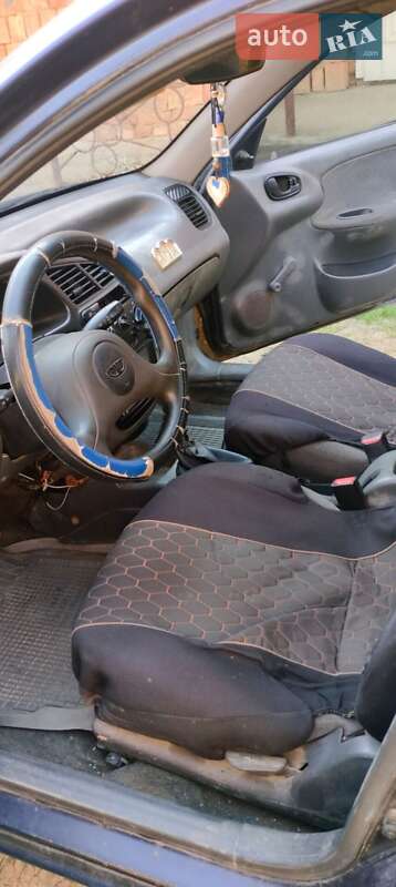 Седан Daewoo Lanos 2006 в Чернівцях