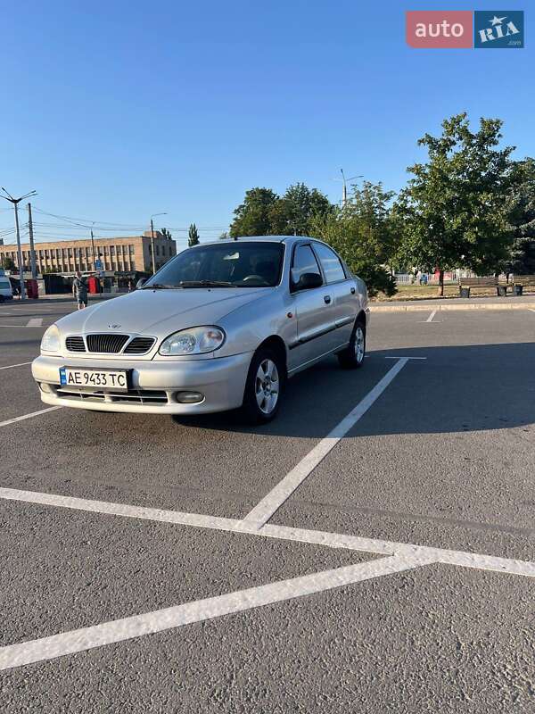 Седан Daewoo Lanos 2004 в Кривом Роге