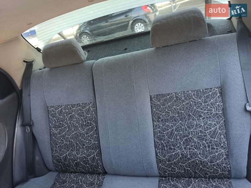 Седан Daewoo Lanos 2005 в Запоріжжі