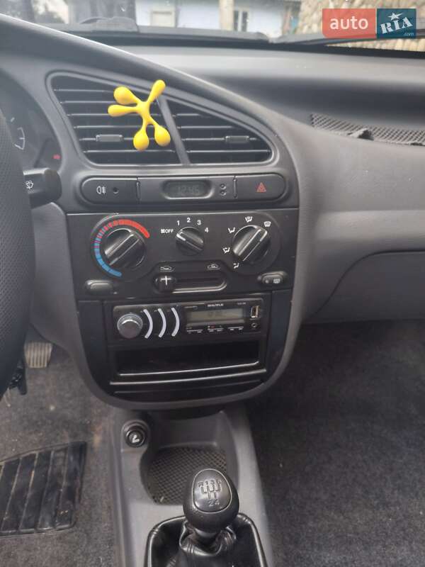 Седан Daewoo Lanos 2008 в Калуші