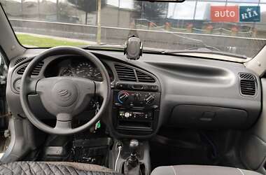 Седан Daewoo Lanos 2011 в 