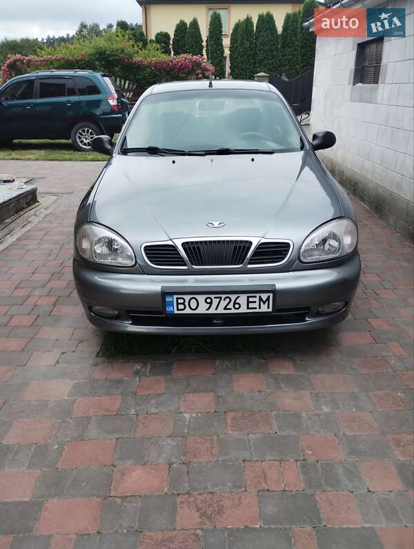 Седан Daewoo Lanos 2008 в Кременце