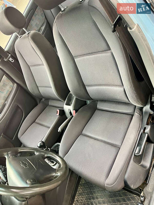 Седан Daewoo Lanos 2005 в Дачному