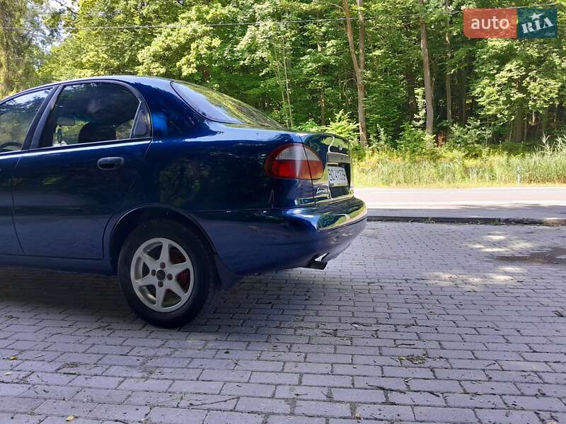 Седан Daewoo Lanos 2003 в Кременце