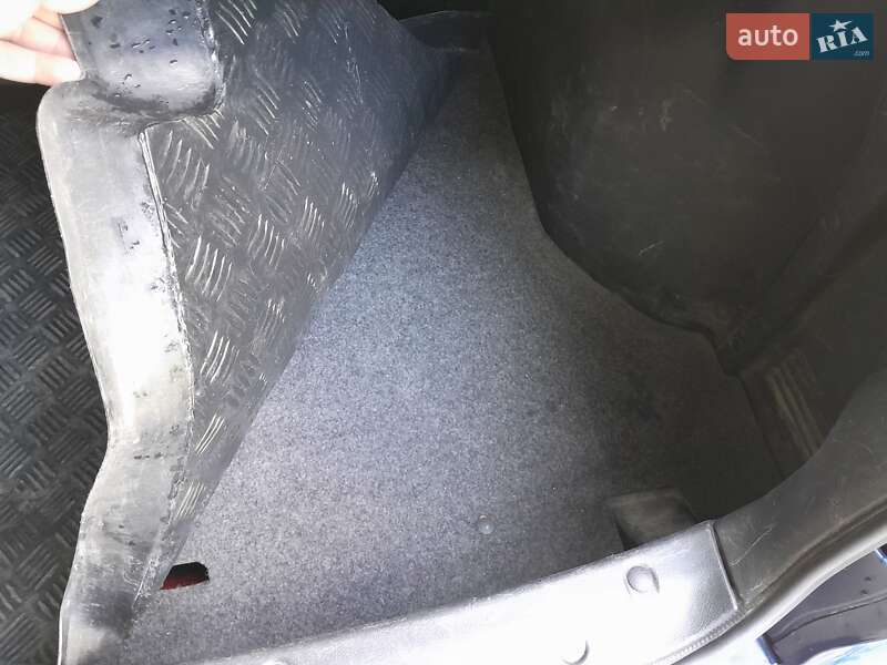 Седан Daewoo Lanos 2003 в Кременце