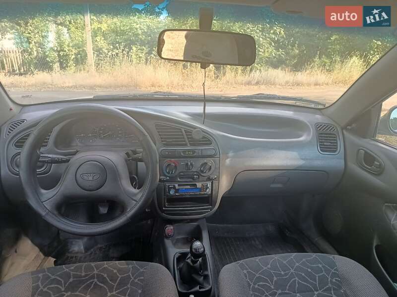 Седан Daewoo Lanos 2003 в Покровском