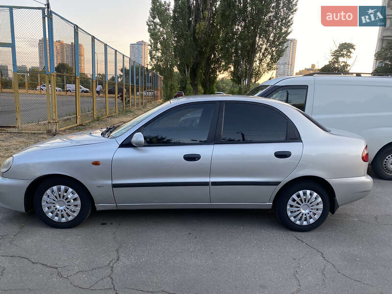 Седан Daewoo Lanos 2003 в Києві