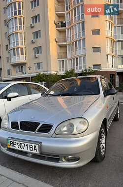 Седан Daewoo Lanos 2004 в Миколаєві