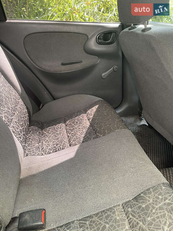 Седан Daewoo Lanos 2008 в Ровно