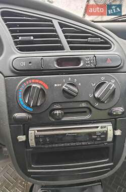Седан Daewoo Lanos 2004 в Долині