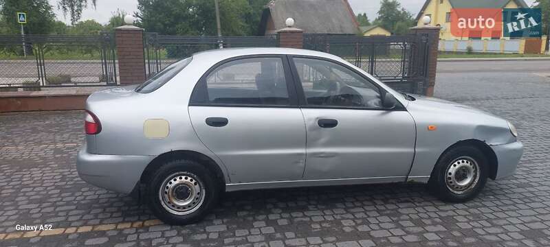 Седан Daewoo Lanos 2008 в Самборе