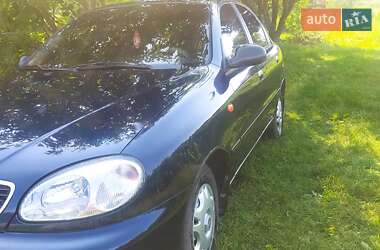 Седан Daewoo Lanos 2004 в Ромнах