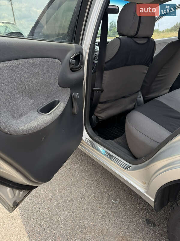 Седан Daewoo Lanos 2007 в Ирпене