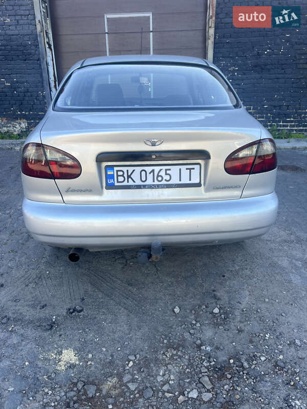 Седан Daewoo Lanos 2003 в Рівному