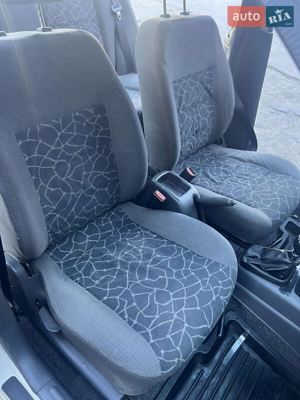 Седан Daewoo Lanos 2003 в Рівному
