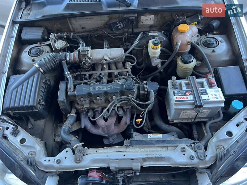 Седан Daewoo Lanos 2003 в Рівному