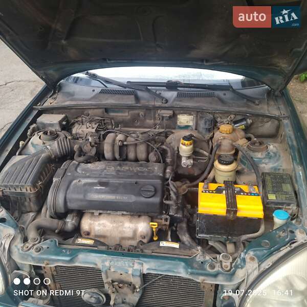 Хетчбек Daewoo Lanos 2001 в Запоріжжі