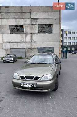 Седан Daewoo Lanos 2003 в Василькові