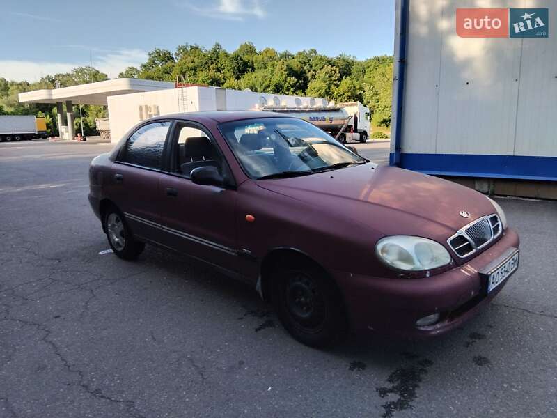 Седан Daewoo Lanos 2005 в Ужгороді