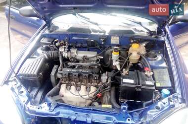 Седан Daewoo Lanos 1998 в 