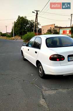 Седан Daewoo Lanos 2008 в 