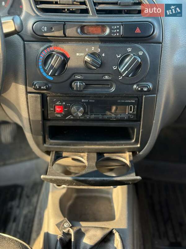 Седан Daewoo Lanos 2003 в Харькове фото 2 Седан Daewoo Lanos 2003 в Харькове