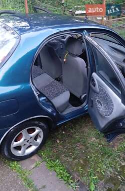 Седан Daewoo Lanos 2004 в Хусте