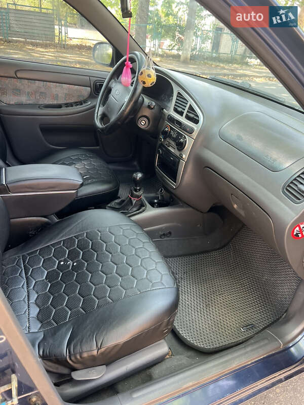 Седан Daewoo Lanos 2005 в Николаеве