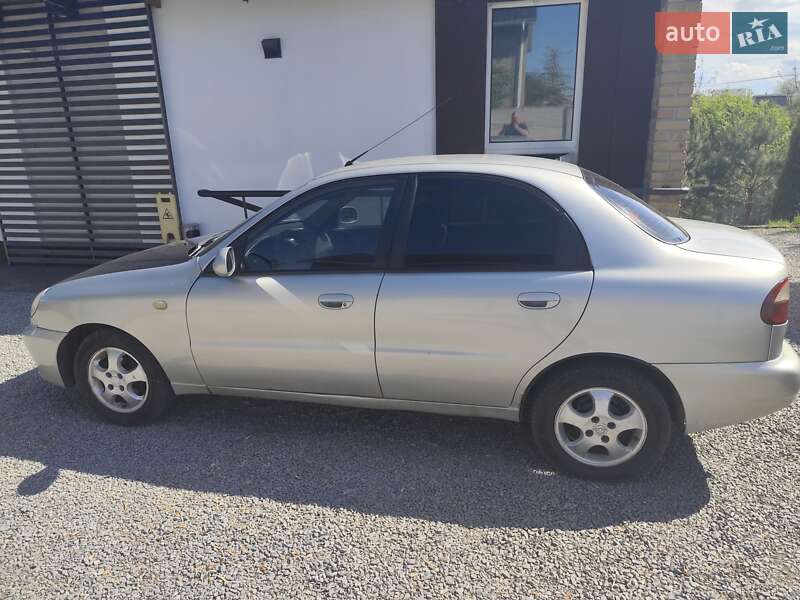 Седан Daewoo Lanos 2007 в Ровно