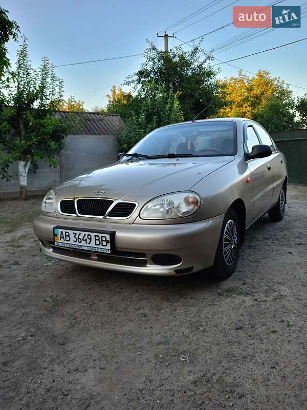 Седан Daewoo Lanos 2008 в Ильинцах