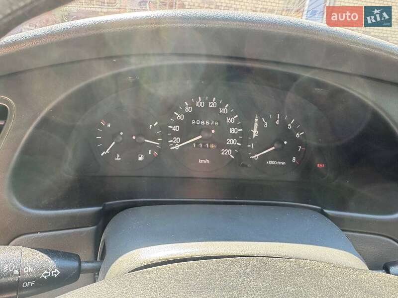 Седан Daewoo Lanos 2006 в Києві