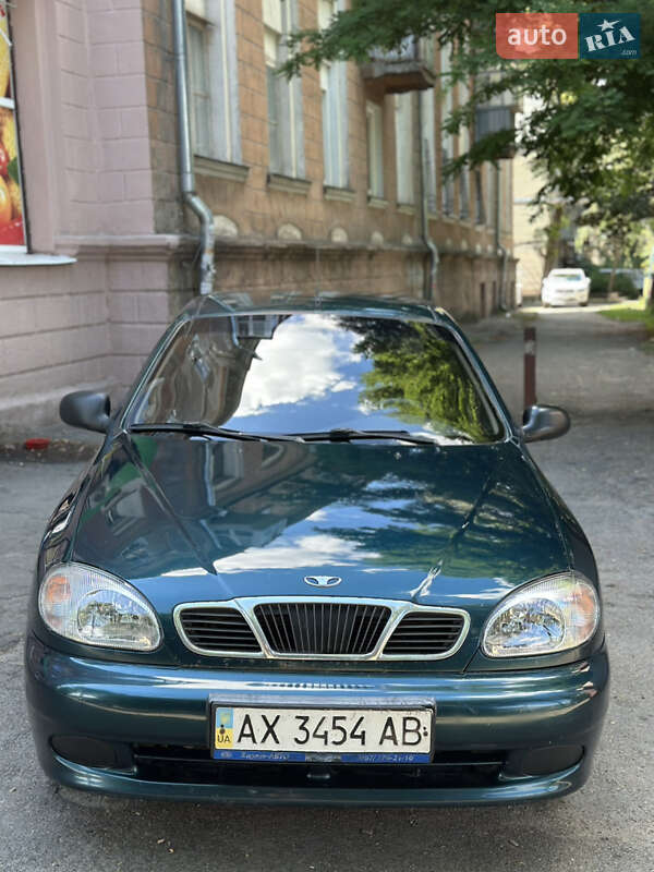 Седан Daewoo Lanos 2004 в Днепре