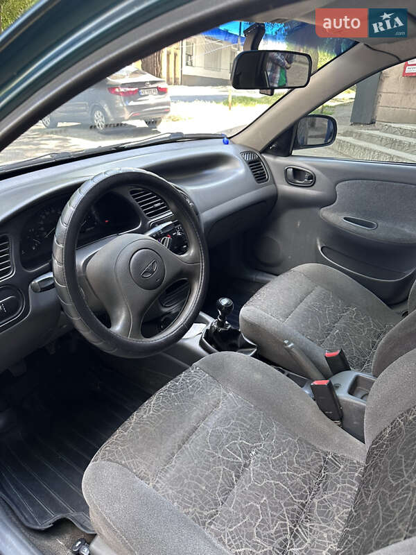 Седан Daewoo Lanos 2004 в Днепре