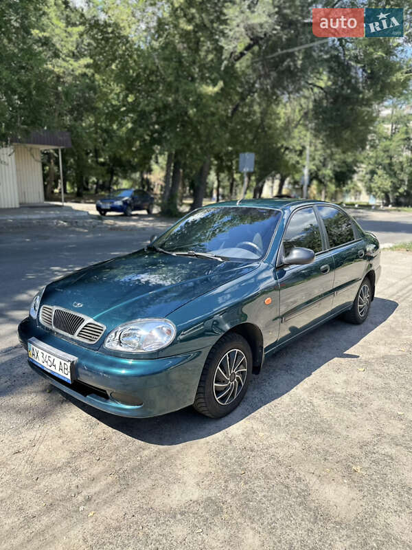 Седан Daewoo Lanos 2004 в Днепре