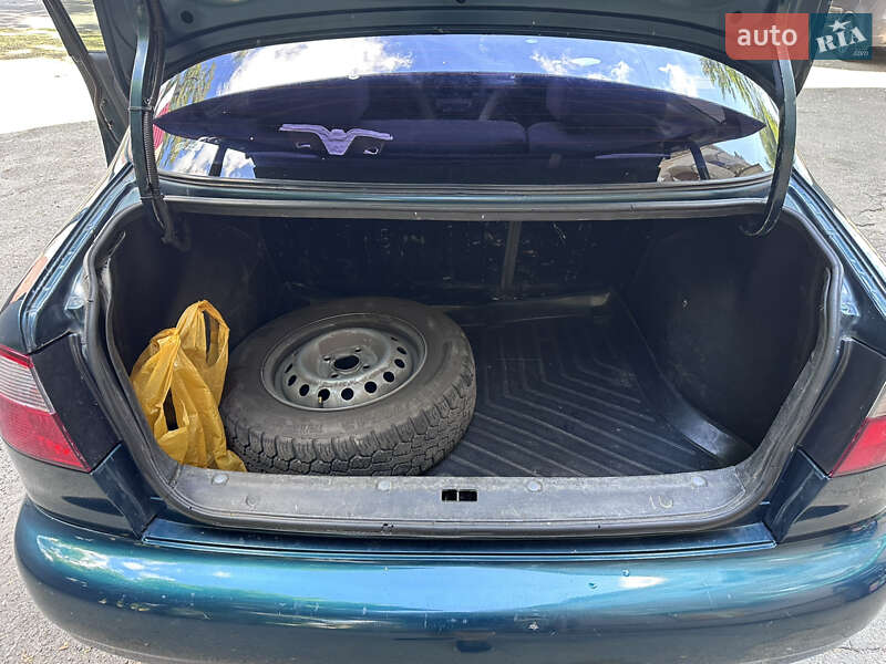 Седан Daewoo Lanos 2004 в Днепре