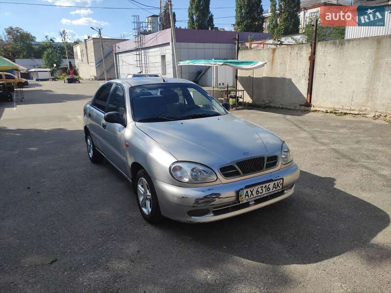 Седан Daewoo Lanos 2003 в Харькове
