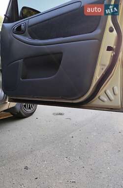 Седан Daewoo Lanos 2012 в 