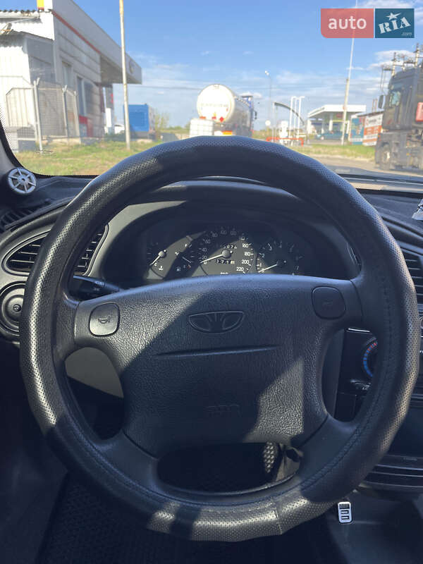 Седан Daewoo Lanos 2005 в Харькове