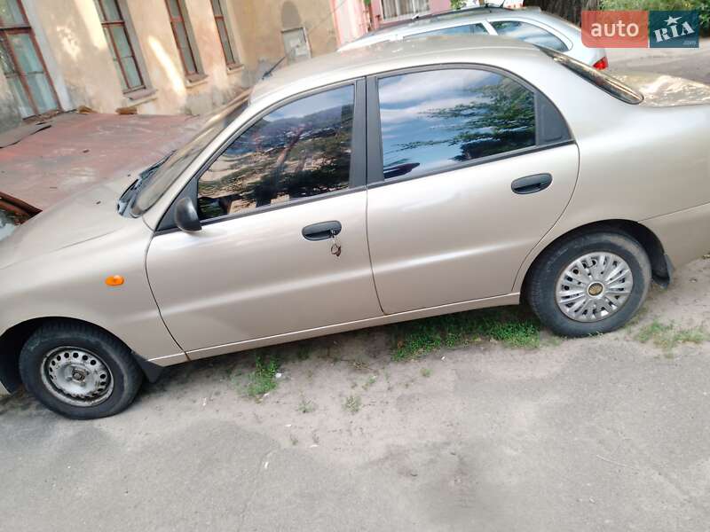 Седан Daewoo Lanos 2008 в Киеве