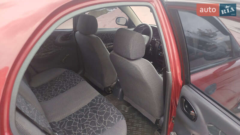 Седан Daewoo Lanos 2003 в Харкові