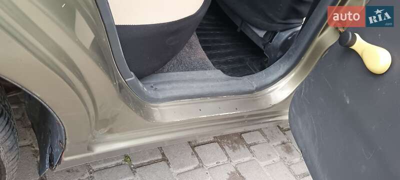 Седан Daewoo Lanos 2004 в Николаеве