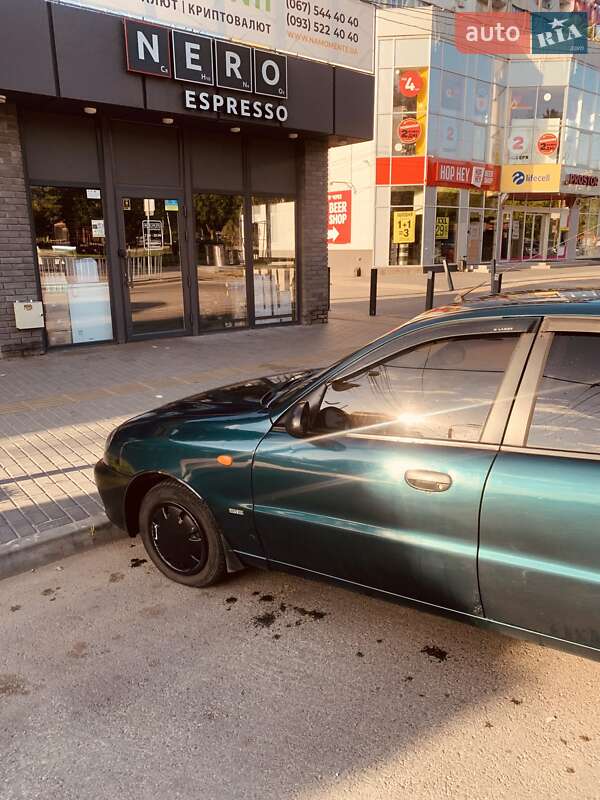 Седан Daewoo Lanos 2005 в Днепре