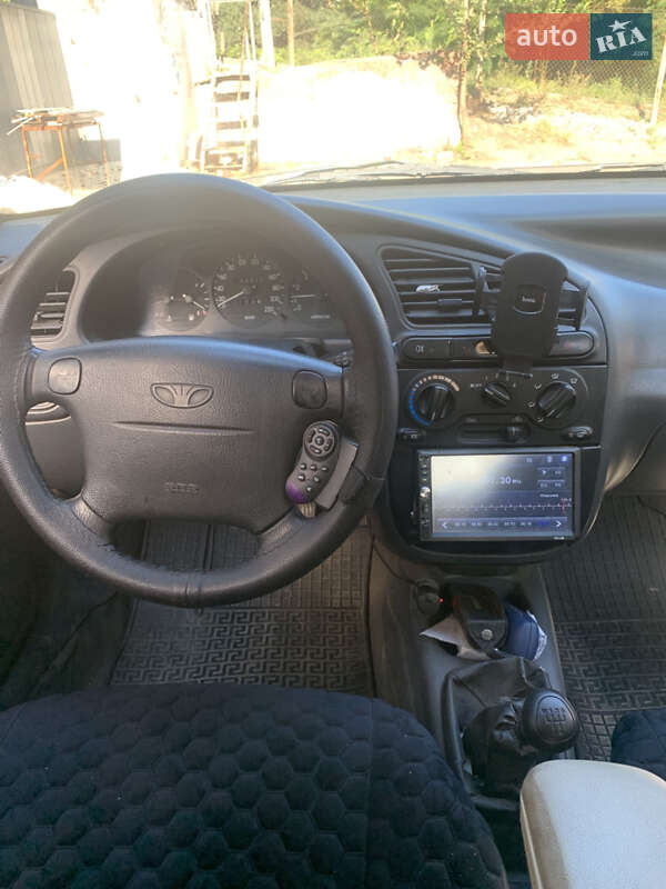 Седан Daewoo Lanos 2002 в Днепре