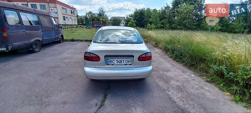 Седан Daewoo Lanos 1998 в Шептицькому