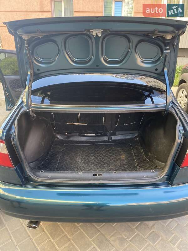 Седан Daewoo Lanos 2004 в Сумах