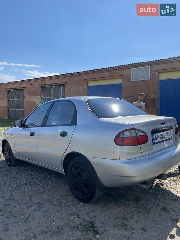 Седан Daewoo Lanos 2008 в Джурине
